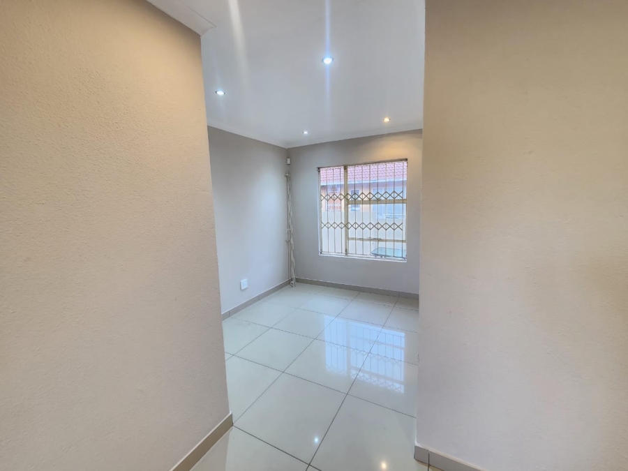 3 Bedroom Property for Sale in Tlhabane West North West